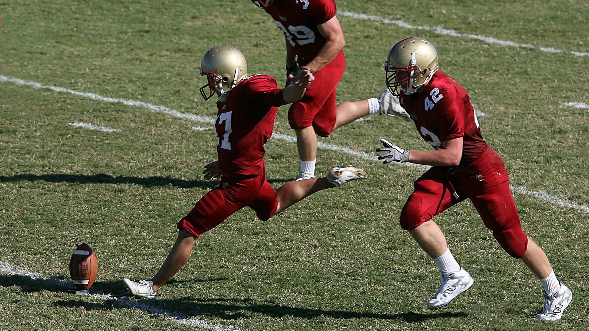 “费尔南多·比亚尔巴如何带领美洲狮队走向世界舞台的巅峰”